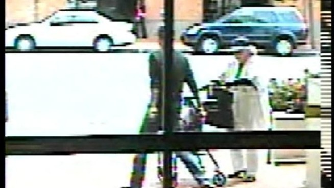 An elderly woman using a walker was robbed of her wallet when she was walking into the downtown apartment building Lions Manor, a complex built for those with a fixed income or disability.