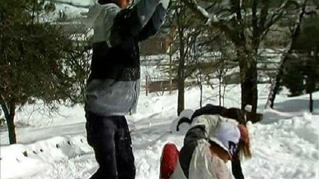 Greg Bledsoe reports on Tuesday's weather and the impact it had on Julian schools, which took a snow day.