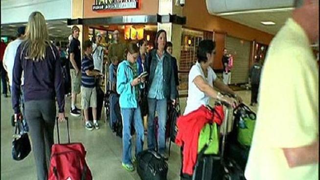 A mechanical failure Friday had local commuters counting minutes and crossing fingers on Saturday.