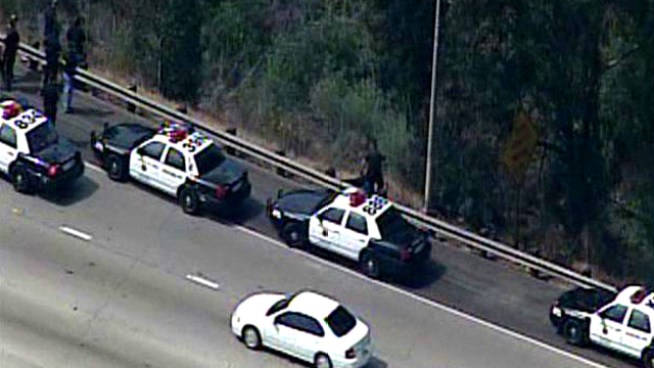 Suspect Eludes Police After Manhunt