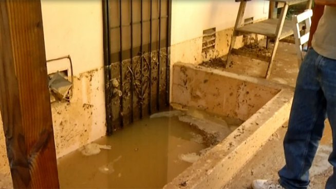 Water department officials said the main break was first reported around 1 a.m. in the 2700 block of Nimitz Boulevard. NBC 7's Chris Chan reports.