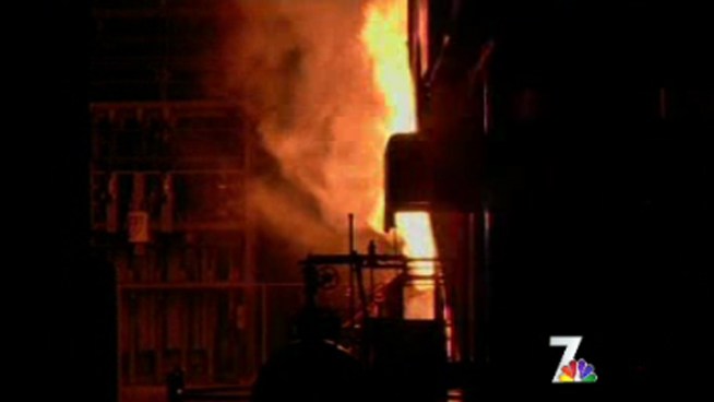 A fire broke out at the San Diego Gas & Electric power substation near MCAS Miramar Saturday night. NBC 7's Chris Chan reports.