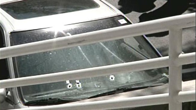 Jurors Inspect Cars in Shot Mom Case