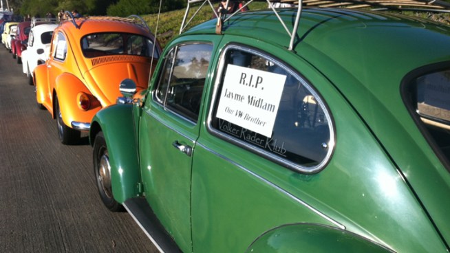 VW Club members gathered for a memorial ride in honor of Jayme Midlam, a 25-year-old Clairemont man who was killed in a crash with a suspected drunk driver. NBC 7's Chris Chan reports.