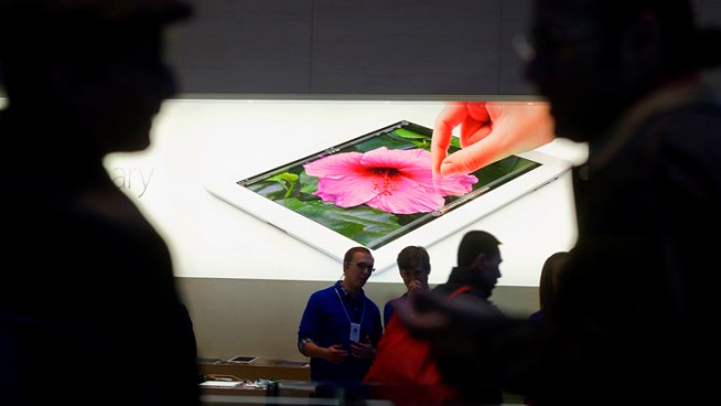 http://media.nbcbayarea.com/images/apple-ipad3-debut-P19.jpg