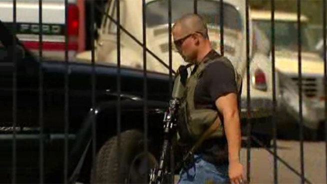 Raw video from the scene of a shooting that injured two San Diego County sheriff's deputies in Lakeside, Sept. 24, 2012.