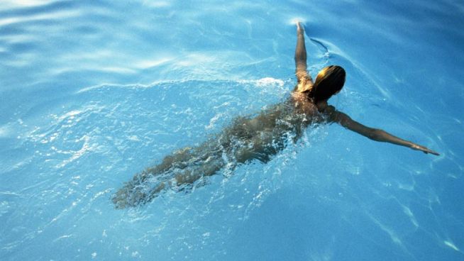 Skinny Dippers Go for World Record in Palm Springs