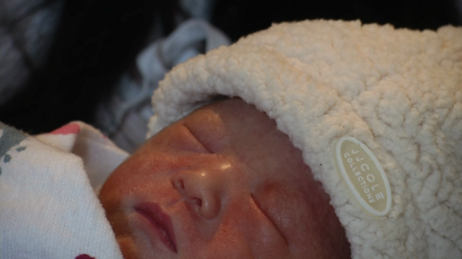 Eun Ryu and Miji Lee welcomed baby boy Nathan Ryu into the world exactly at midnight. Greg Bledsoe joined the happy new family at Scripps Hospital in La Jolla.