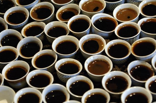 Coffee Shop to Send Free Beans to Troops