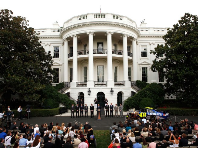 Obama Yields on White House Visitor Logs
