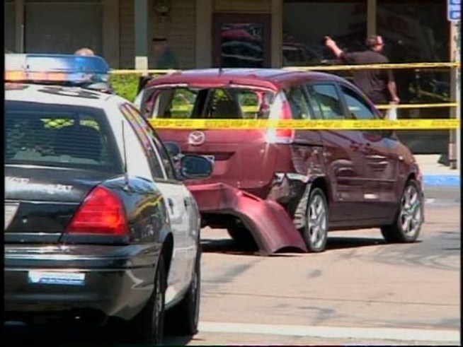 A robbery suspect led police on a chase, fired at officers and then took his own life, according to <a title=