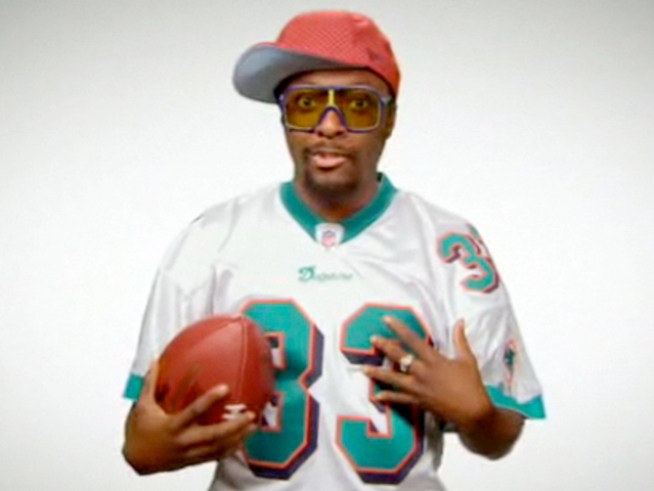 Will.i.am Makes Black-Eyed Plea to the Dolphins