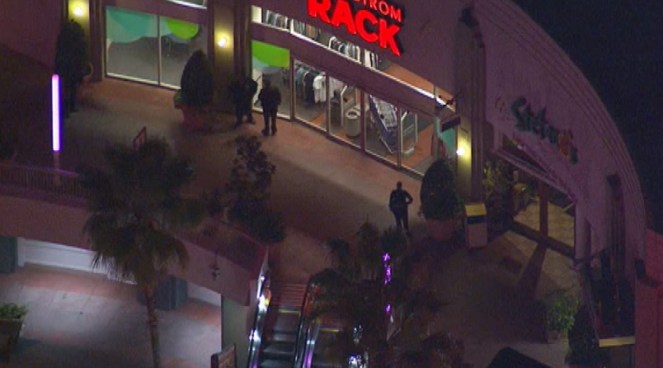 Police are still hunting for two gunmen who held more than a dozen employees hostage as they robbed a Nordstrom's store in Westchester. Beverly White reports for the NBC4 News at 11 p.m. on Friday, Jan. 11, 2013.