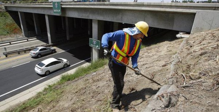 Interstate 5 Overpass Repairs Under Way   