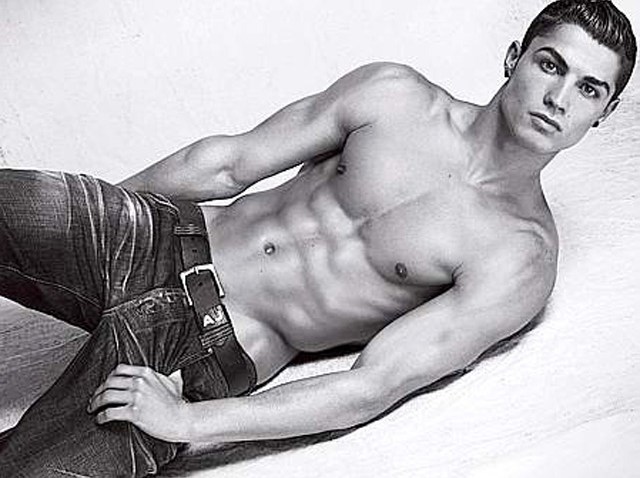 011410 Cristiano Ronaldo Emporio Armani