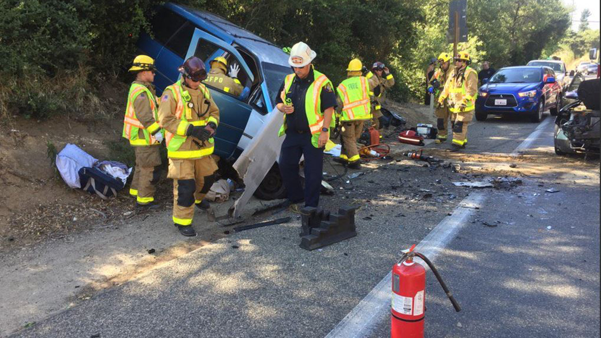 One Dead in Fallbrook Crash, South Mission Road Shut Down