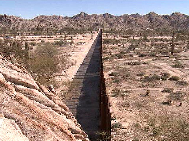 111009 Border Wall