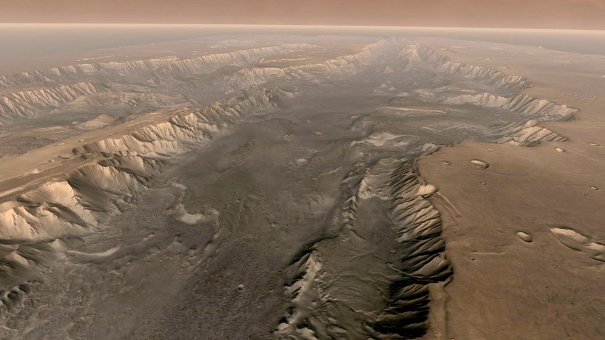 56005455LC001_mars