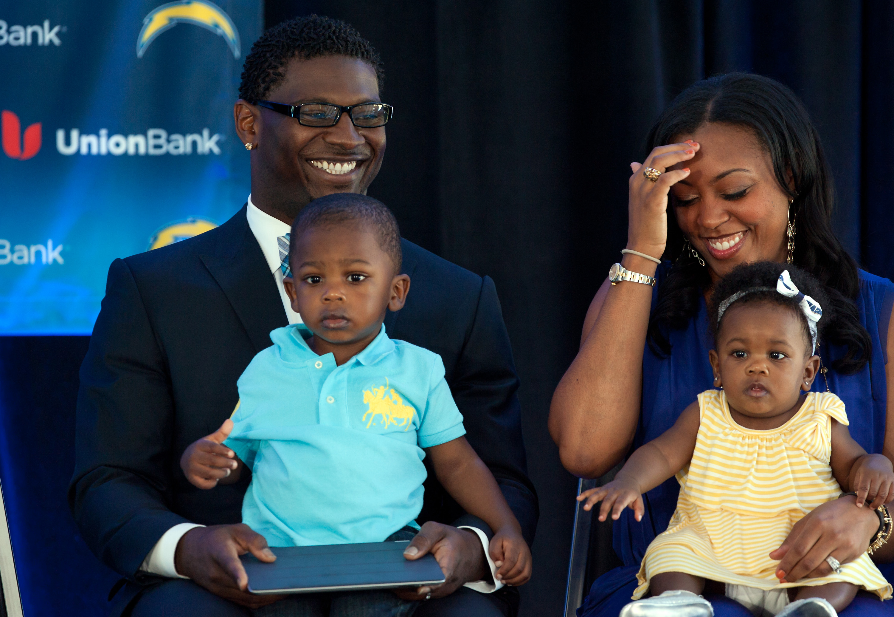 Chargers Bestow Highest Honor on LaDainian Tomlinson – NBC 7 San Diego