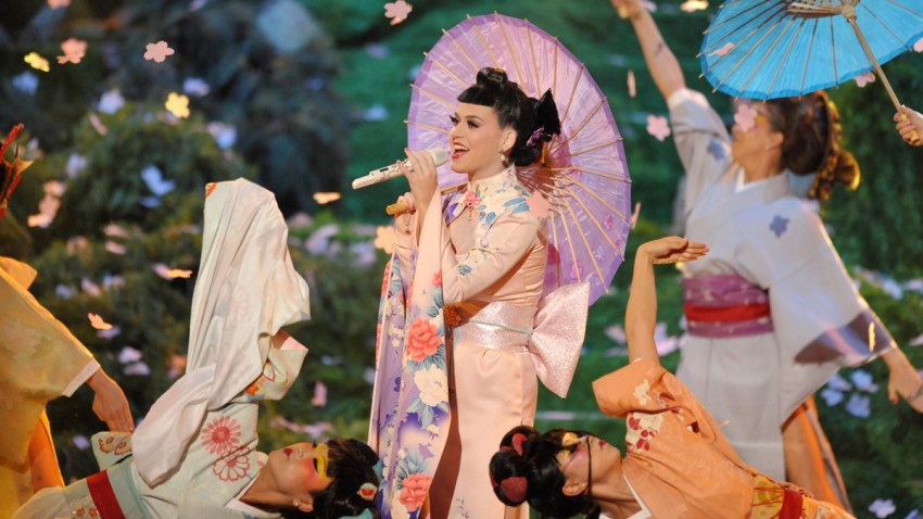 2013 American Music Awards - Show
