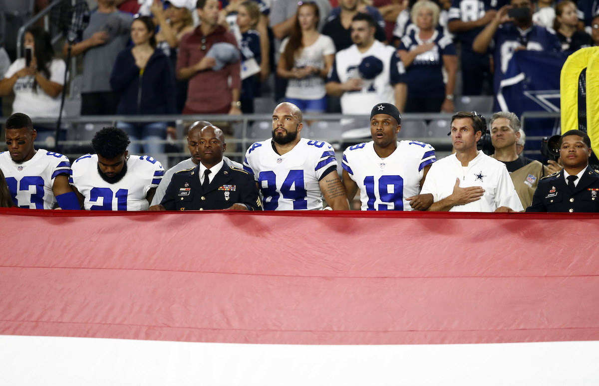 Nfl Protests 2017 What Are Players Protesting When Kneeling