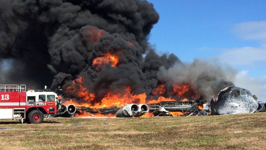 B-52H-crash-guam-kuam