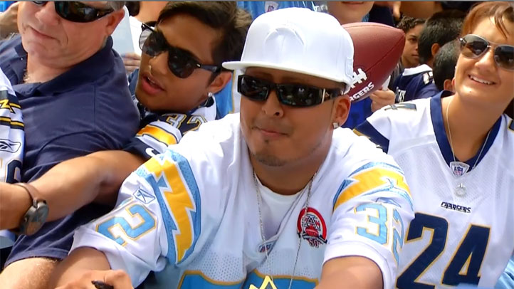 Charger Fans Turn Out for FanFest 2014 – NBC 7 San Diego