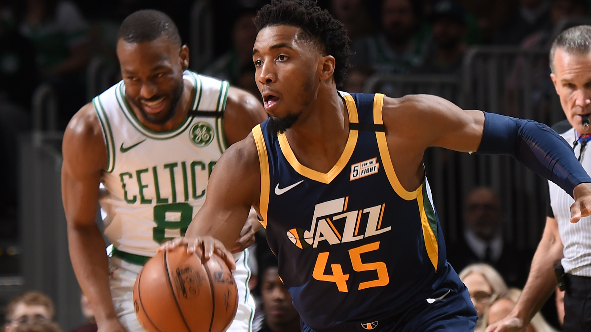 After emergency, Jazz's Donovan Mitchell to resume flying