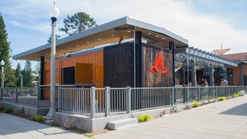 EaterSD-LZFiresidePatio-2