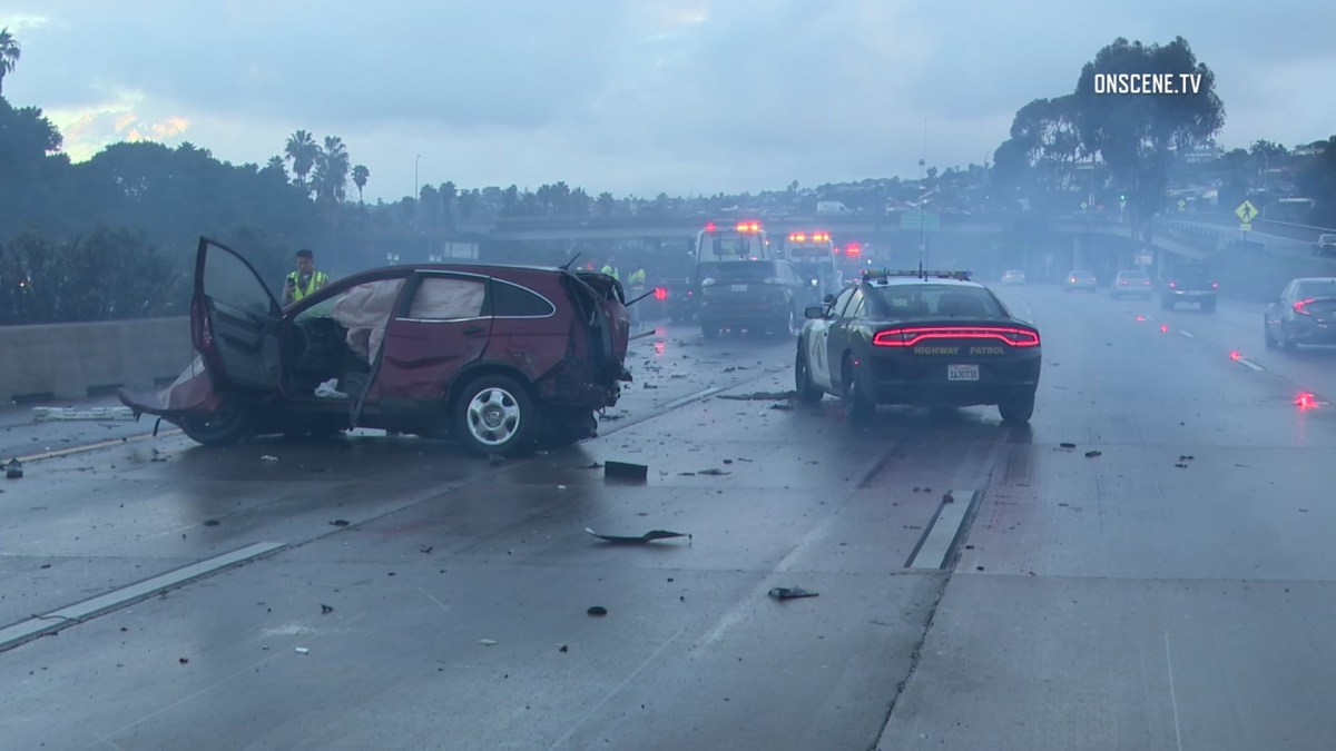 Man Killed in MultiCar Crash on I5 in Bay Park After