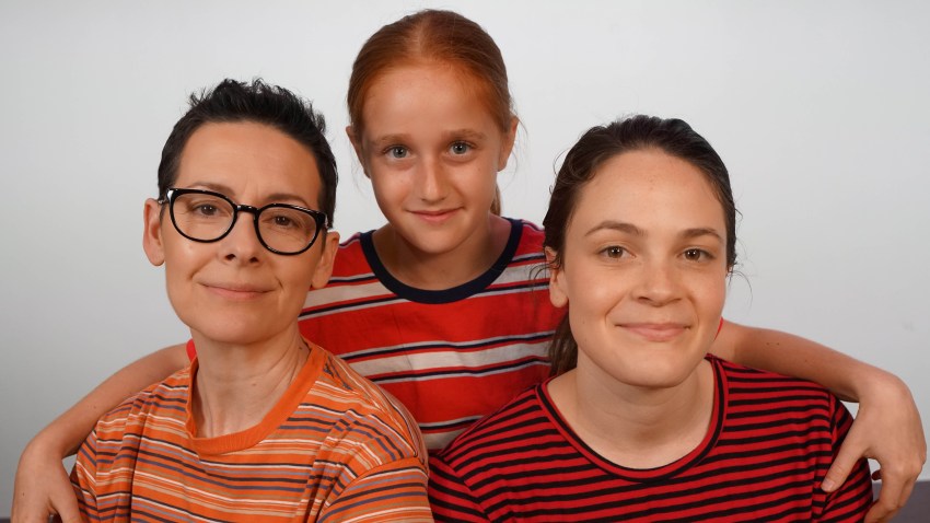 Fun_Home_Daren_Scott - left to right Amanda Naughton Taylor Coleman Claire Adams-WEB CROP