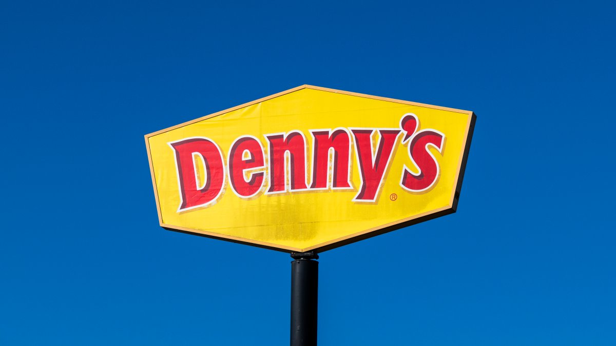 Denny's Shirt Deal: How to Get Free Breakfast for a Year – NBC 7 San Diego - Vimarsana News