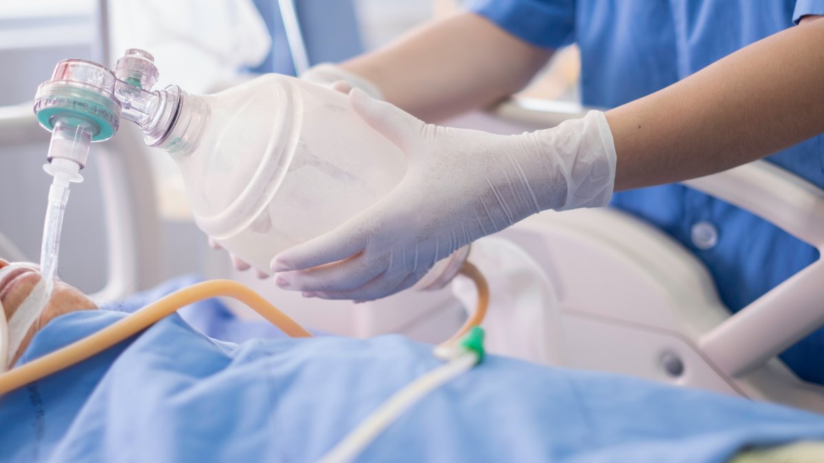 Organ Centers to Transplant Patients: Get a COVID Shot or Move Down on Waitlist - Vimarsana News