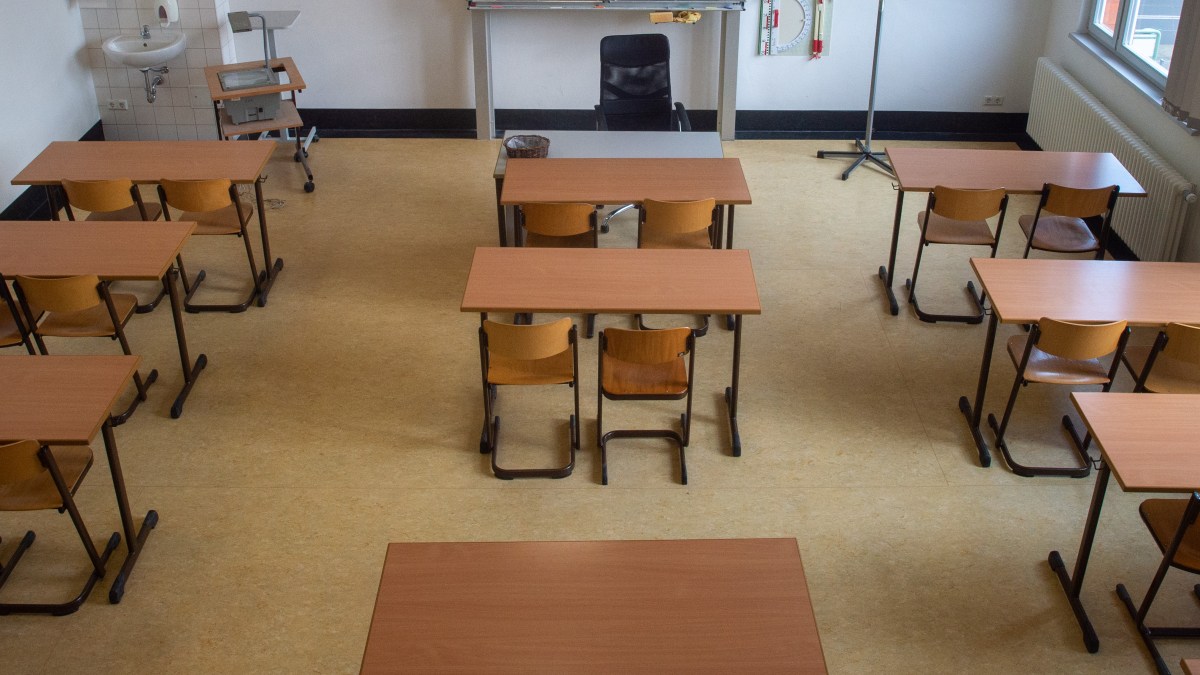 How Should Parents Decide to Send Their Children Back to School for In-Person Instruction? - Vimarsana News