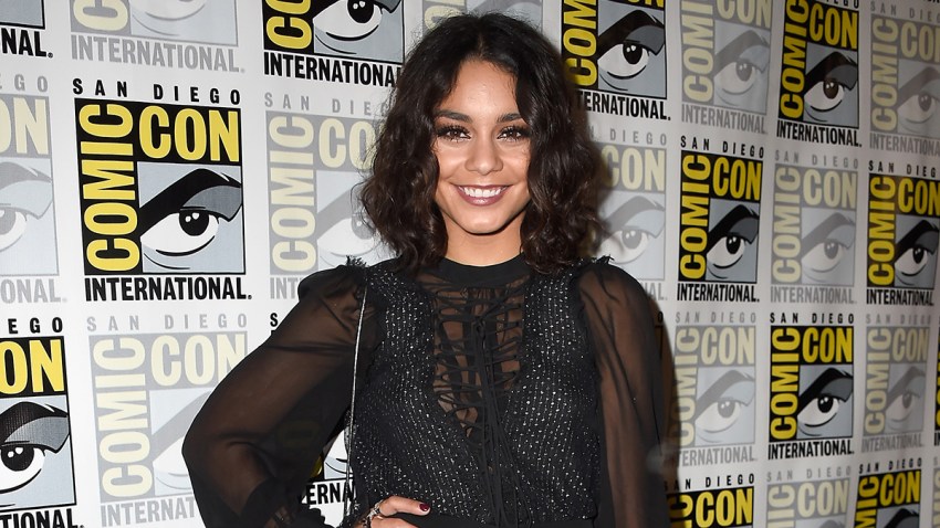 656870025KS00002_Comic_Con_