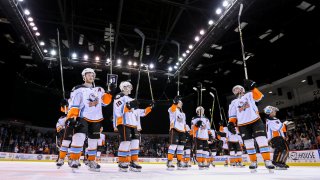 Gulls Celebrate Win