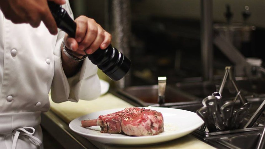 Harrys-Bar-American-Grill