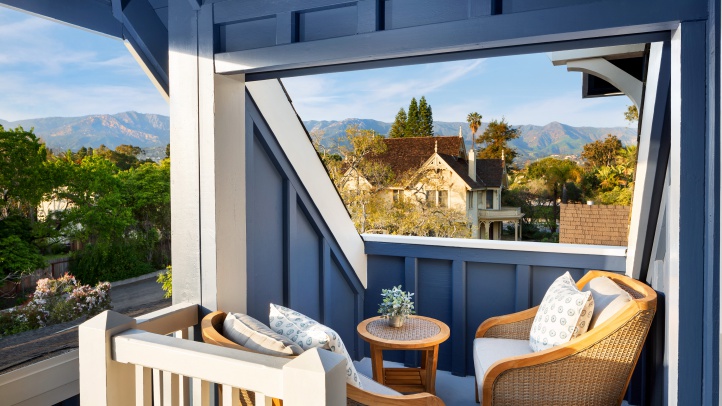 Hideaway Santa Barbara Suite 9 Patio