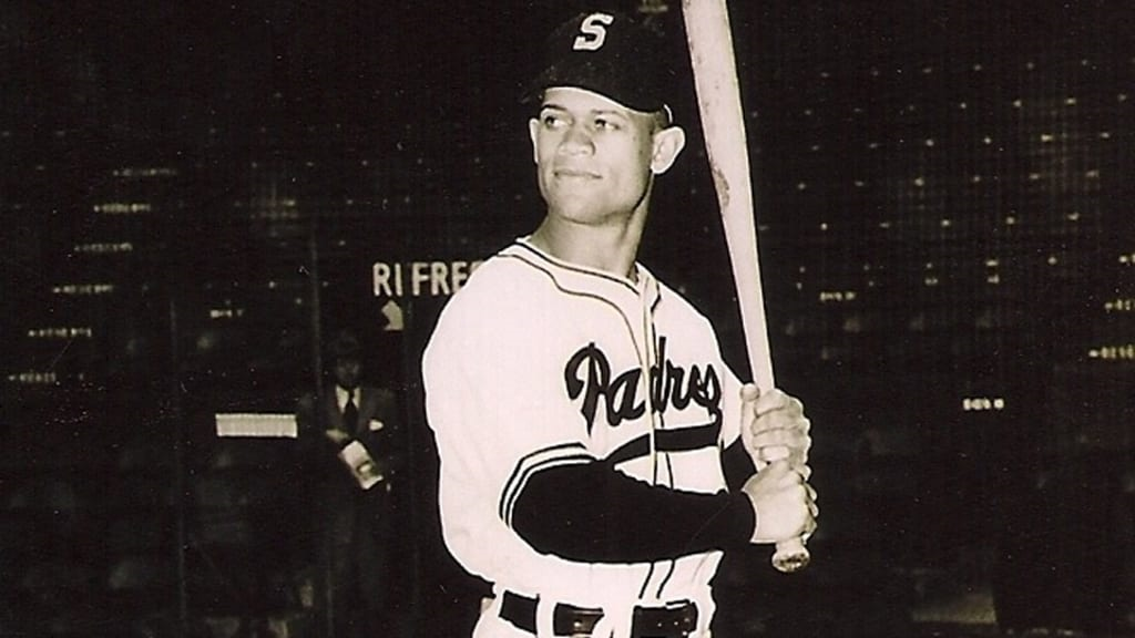 Padres Honour Johnny Ritchey With 1948 PCL Throwback Uniforms –  SportsLogos.Net News