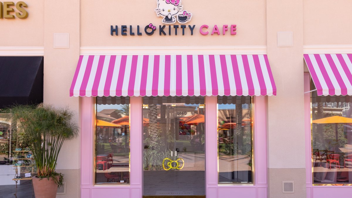 Photos Inside the United States’ First Ever Hello Kitty Grand Cafe