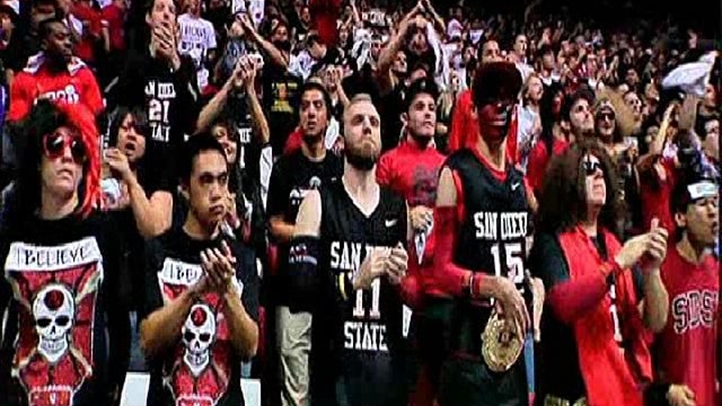 KNSD_Aztec_Fans_Made_a_Great_Game_Be_011612_59_mezzn_722x406_2187626849.jpg