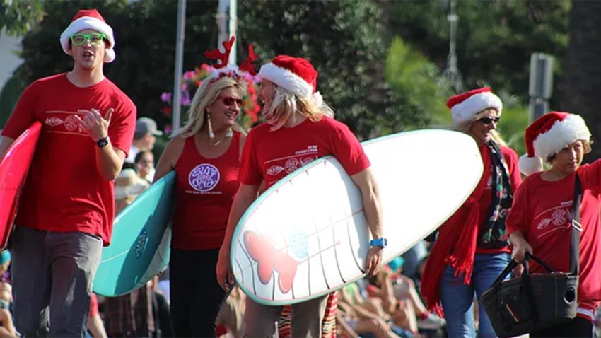 La-Jolla-Christmas-Parade-Amapola-Photography
