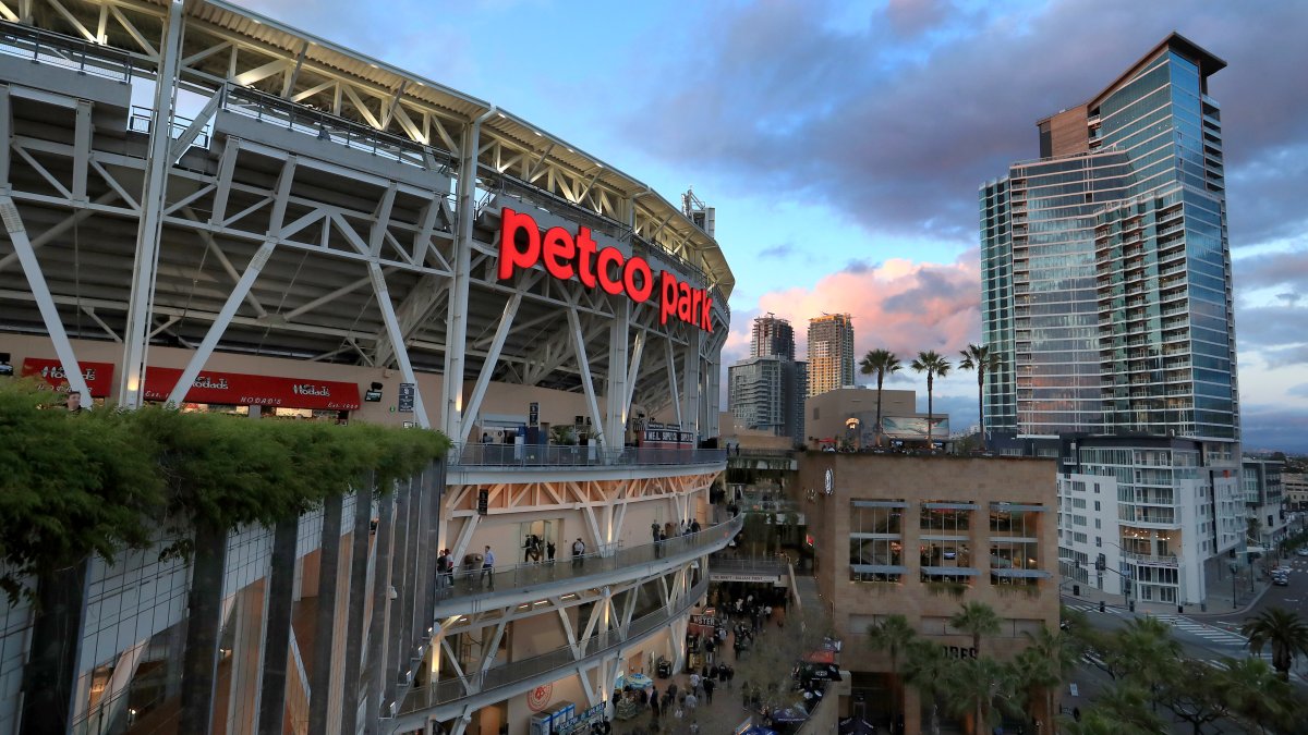 Could Padres, city strike deal on Petco Park luxury suite? - The