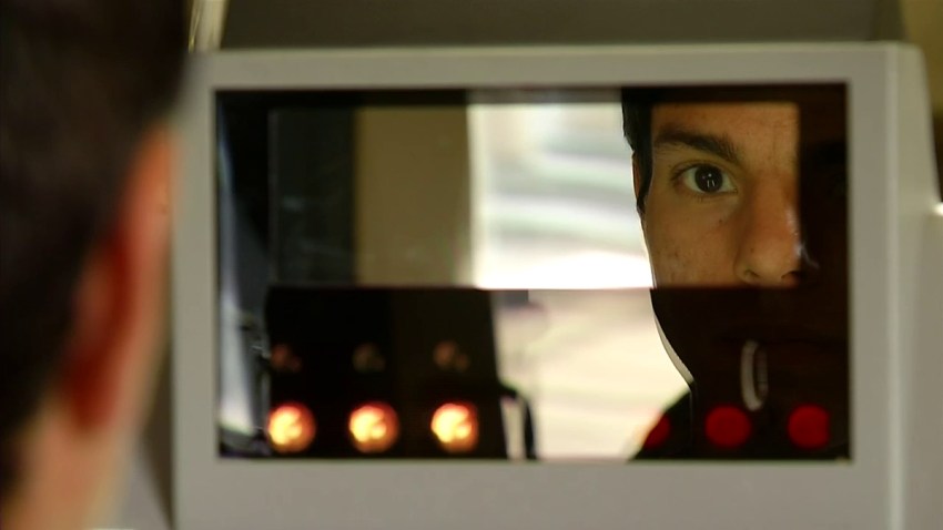 Port-of-Entry-Eye-Facial-Scans-2015_3