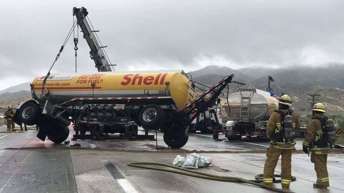 Northbound 14 Freeway Closed After Fuel Tanker Crash NBC 7 San Diego