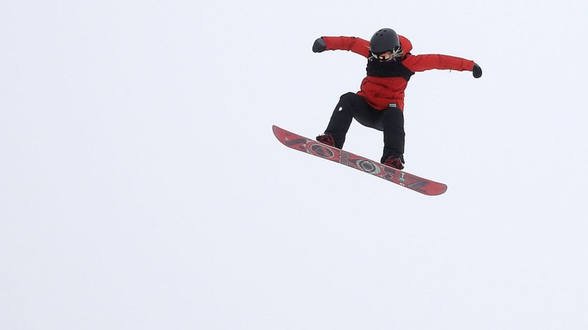 Snowboarding-176867693