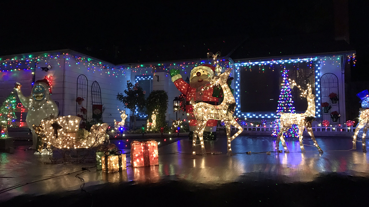 Photos Starlight Circle in Santee Among MustSee Holiday Light