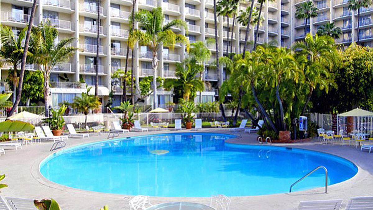 The pool at the San Diego Town and Country Resort.