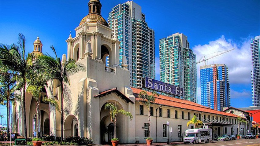 Voit_Santa_Fe_Depot_Exterior_t670