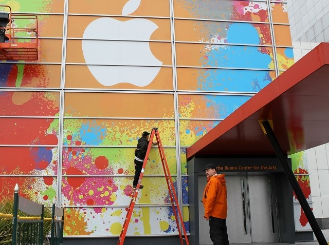 apple-bldg-paint